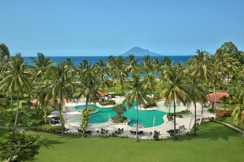 Natural landscape, Beach, Swimming pool, Swimming pool