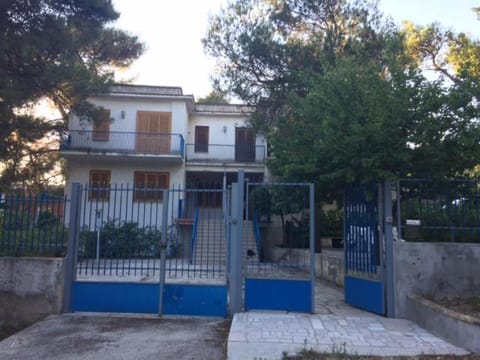 Villa Le Rose House in San Menaio