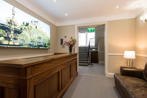 Royal Princes Suites Apartment in Edinburgh