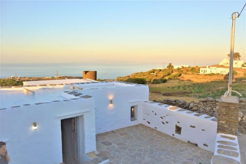 Balcony/Terrace, Landmark view, Mountain view, Sea view