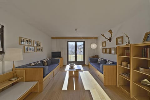 Communal lounge/ TV room, Living room