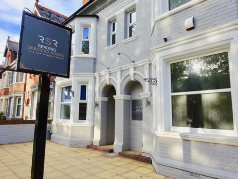 Property building, Facade/entrance, Property logo or sign