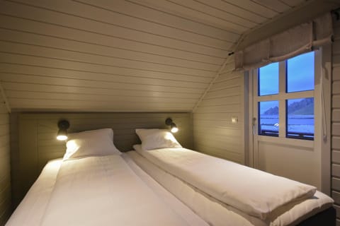 Bed, Bedroom, Mountain view, Sea view