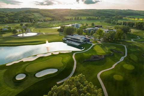 Neighbourhood, Natural landscape, Bird's eye view, Golfcourse, View (from property/room)