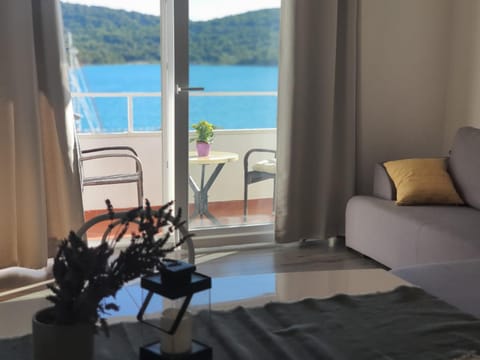 Guesthouse Mila Bed and Breakfast in Tisno