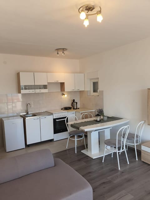 Guesthouse Mila Bed and Breakfast in Tisno