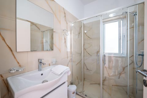 Eleni Guest House Country House in Sarandë