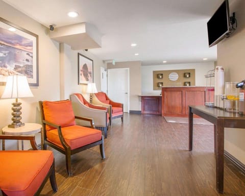 Lobby or reception, On site