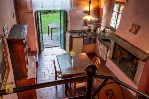 Borgo Medievale di Poggio Alla Pieve Relais, Food & Art Farm Stay in Emilia-Romagna