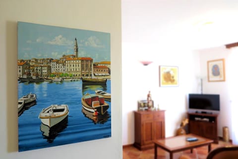 Living room, Decorative detail