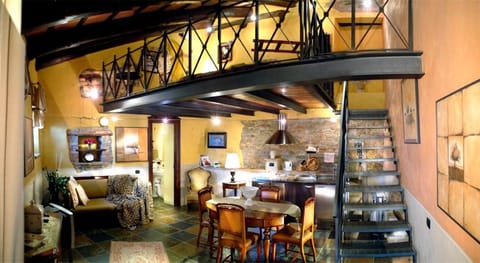 Dimora I Manichei Bed and Breakfast in Monforte d'Alba