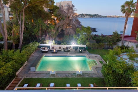 Facade/entrance, Pool view