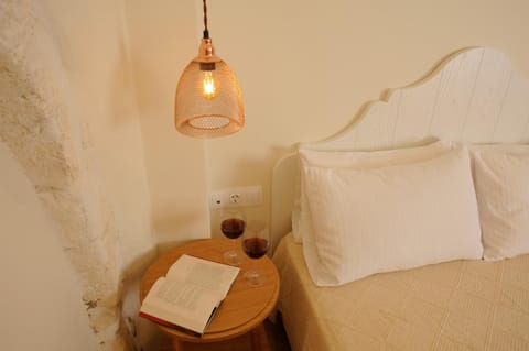 Bed, Decorative detail