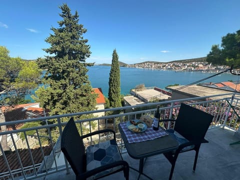 Apartment MIP Apartment in Tisno