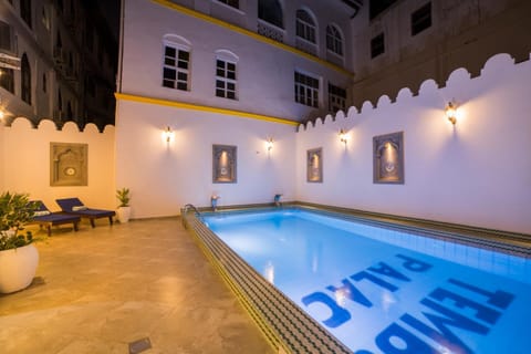 Swimming pool