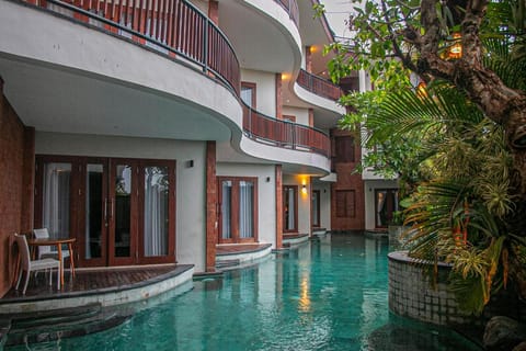 Balcony/Terrace, Pool view, Swimming pool