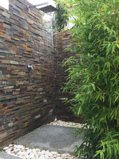 Garden, Decorative detail, Area and facilities
