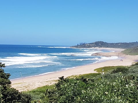 Nearby landmark, Off site, Beach