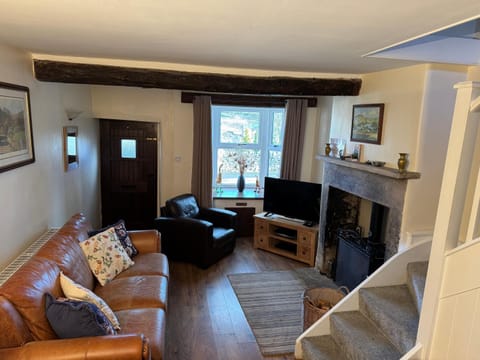 Communal lounge/ TV room, Living room, Seating area