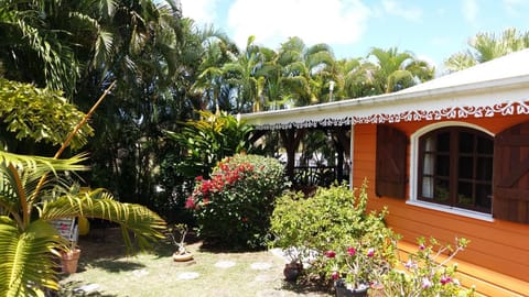 Patio, Facade/entrance, Garden, Balcony/Terrace