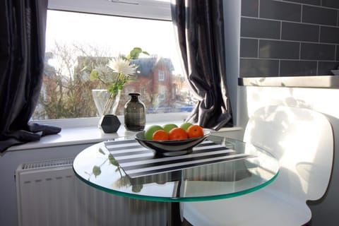 Dining area, City view