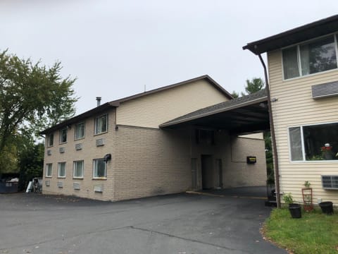 Latham Inn Hotel in Latham