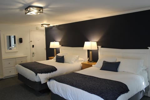 Catskill Seasons Inn Hotel in Shandaken