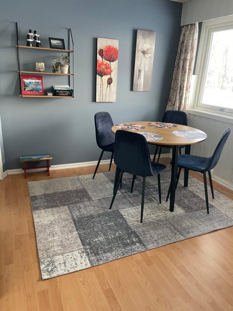 Liten leilighet med to soverom Apartment in Lofoten