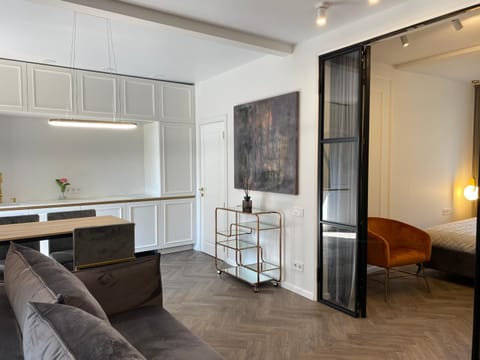 Kitchen or kitchenette, Living room, Seating area