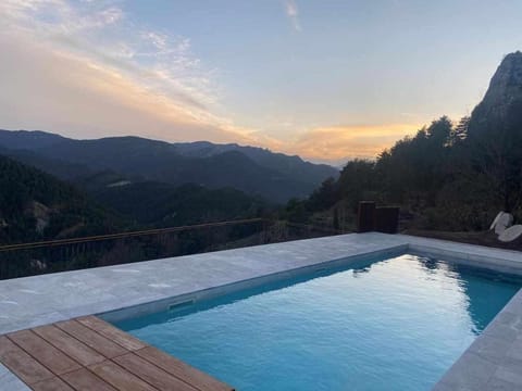 Mountain view, Pool view, Swimming pool, Sunrise