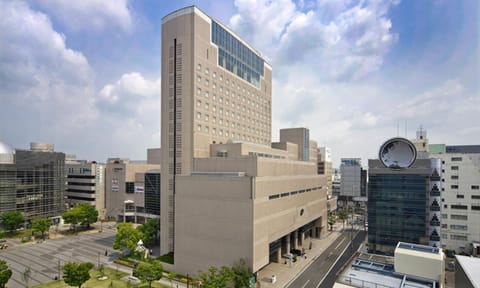 Property building, Day, City view