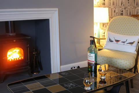 Night, Summer, Living room, Other