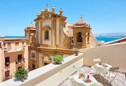 Balcony/Terrace, Floor plan, City view, Sea view