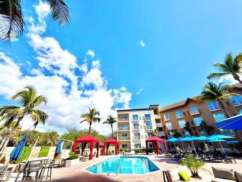 Pool view, Swimming pool, Swimming pool