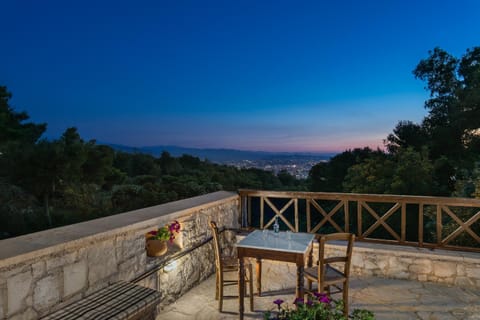 Balcony/Terrace, City view