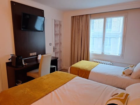 The Originals Boutique, Hôtel d'Angleterre, Le Havre, centre, plage Hotel in Le Havre