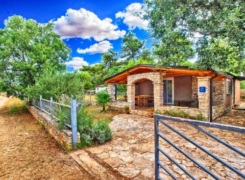 House Nikola 1422 House in Fažana