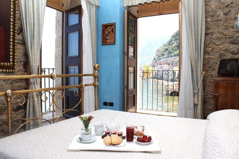 Balcony/Terrace, Breakfast