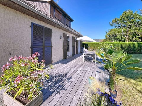 Maison de charme à 150m de la plage avec jardin, 6-8 pers, Kairon Plage - FR-1-361-56 House in Saint-Pair-sur-Mer