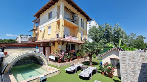 Property building, Swimming pool, Inner courtyard view, sunbed