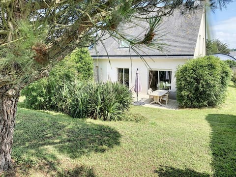 Villa contemporaine: terrasse, jardin clos, 4 chambres, proche mer et attractions - FR-1-361-74 House in Saint-Pair-sur-Mer