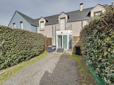 Charmante maison à 150m de la plage, 2 chambres, jardinet, proche Jullouville et St Pair-sur-Mer - FR-1-361-33 House in Saint-Pair-sur-Mer