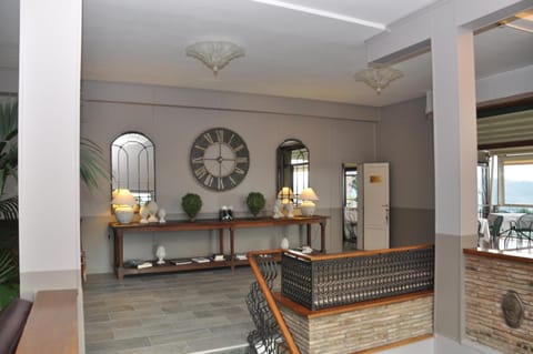 Lobby or reception, Decorative detail