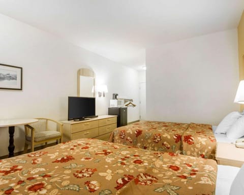 Photo of the whole room, On site