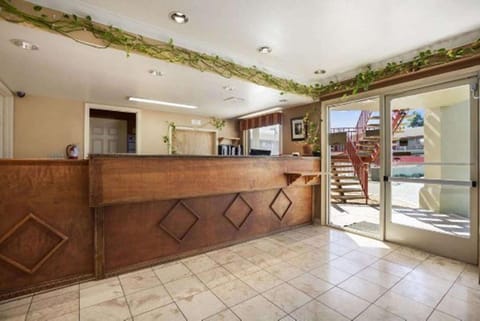 Lobby or reception, On site