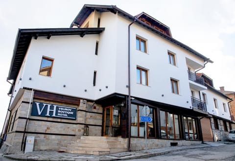 Property building, Facade/entrance