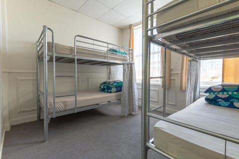 Communal lounge/ TV room, Library, Lobby or reception, Banquet/Function facilities, Communal kitchen, City view, Non alcoholic drinks, group of guests