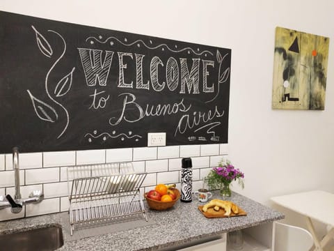 Coffee/tea facilities, Kitchen or kitchenette