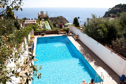 Balcony/Terrace, Swimming pool