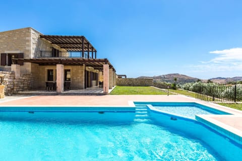 Garden, Swimming pool, Swimming pool